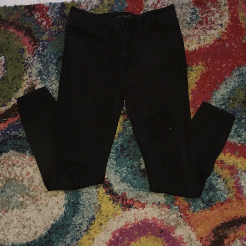 black WILD FABLE jeans.